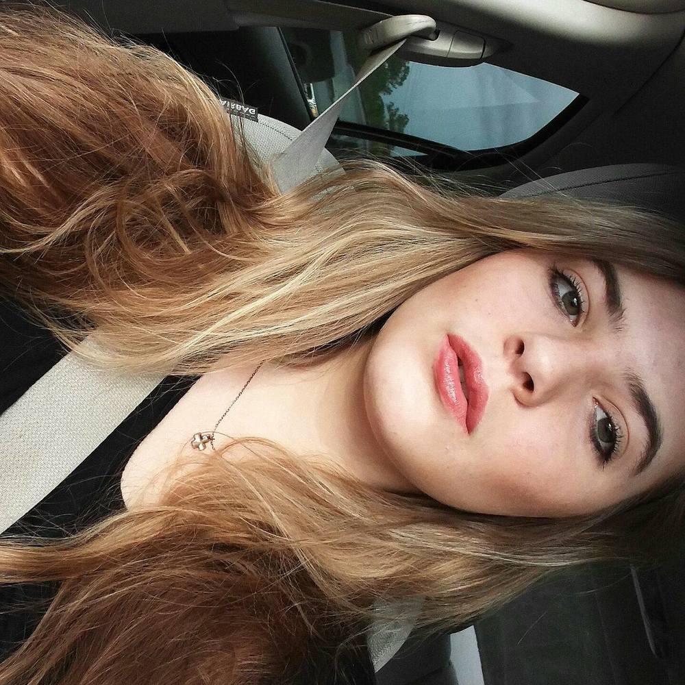 Meet your Posher, Brooke